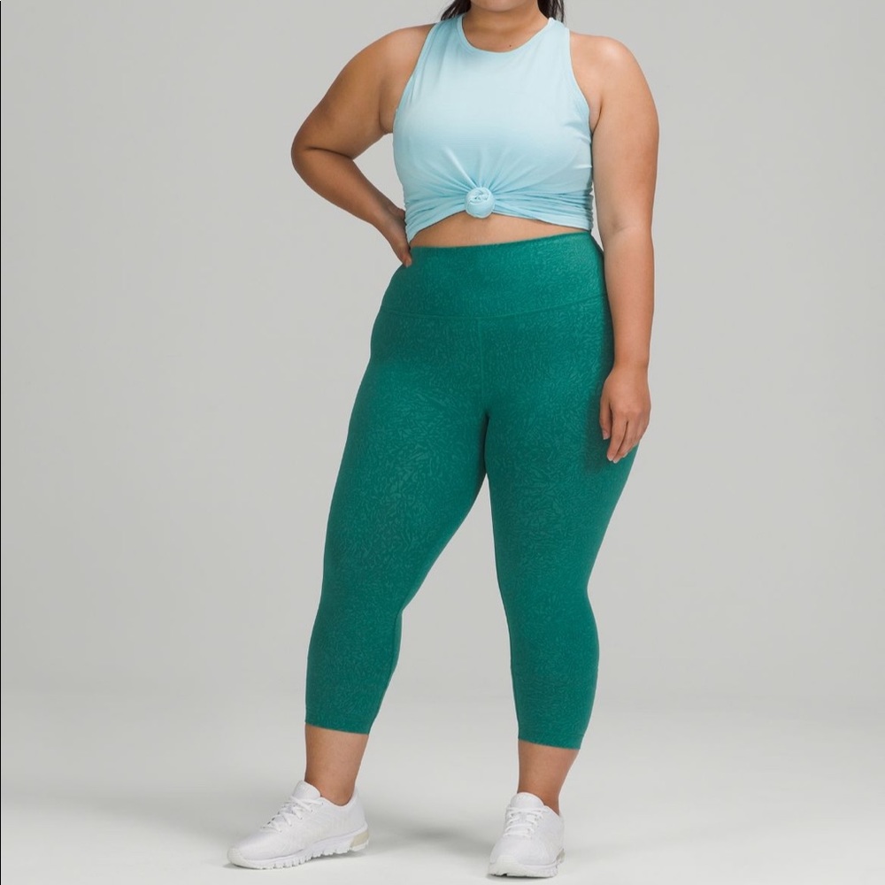 Lululemon Wunder Train High Rise Crop 23” Size 8